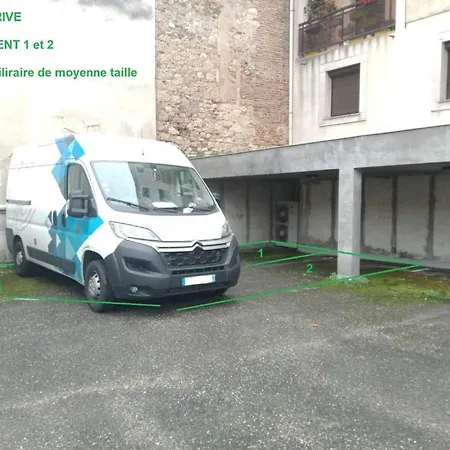 Loft Centre Parking Agen